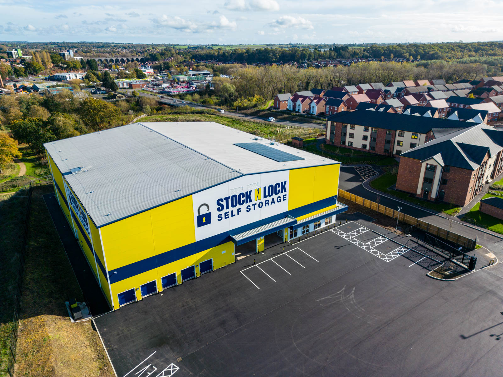 AwardWinning Storage In Kidderminster Stock N Lock